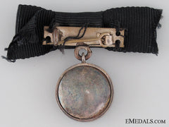 order_of_st._john,_serving_sister_breast_badge,_miniature_img_02.jpg52e91cc8eeb70