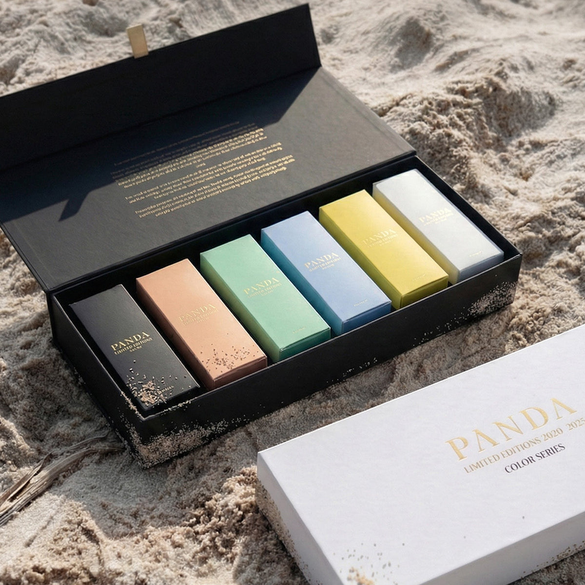 Coffret Collector Panda Gin avec les six éditions de la série Colors
